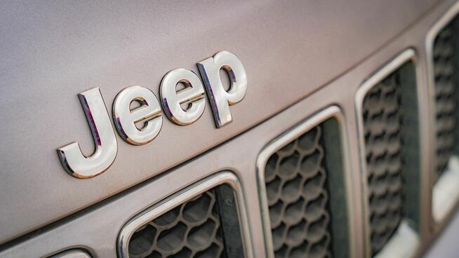 Wypozyczalnia samochodow osobowych