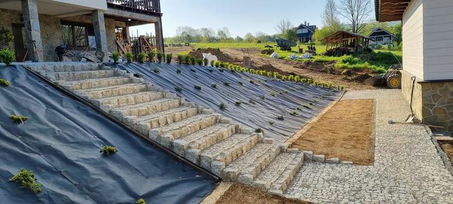 Układanie kostki brukowej I granitowej