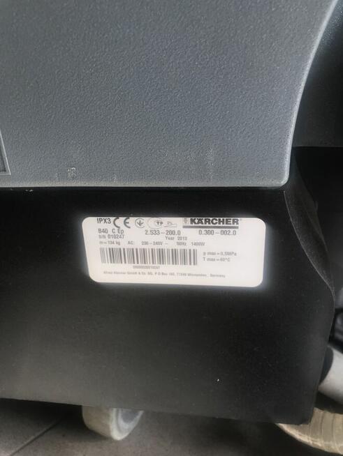 Sprzedam maszynę ssąco-szorującą