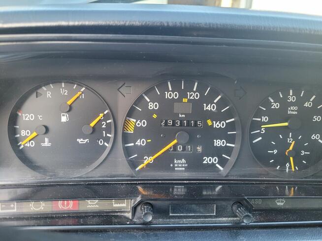 Mercedes-Benz 190D 2.5 Diesel | Garażowany | 1987 | Przegląd