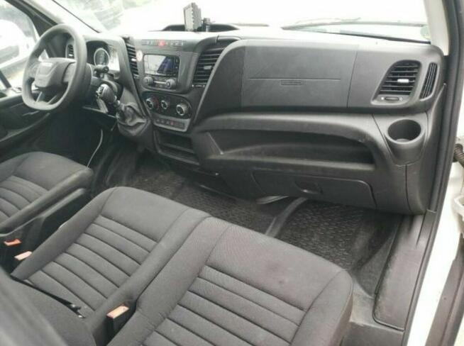 Iveco Daily 35C16 Kontener z windą