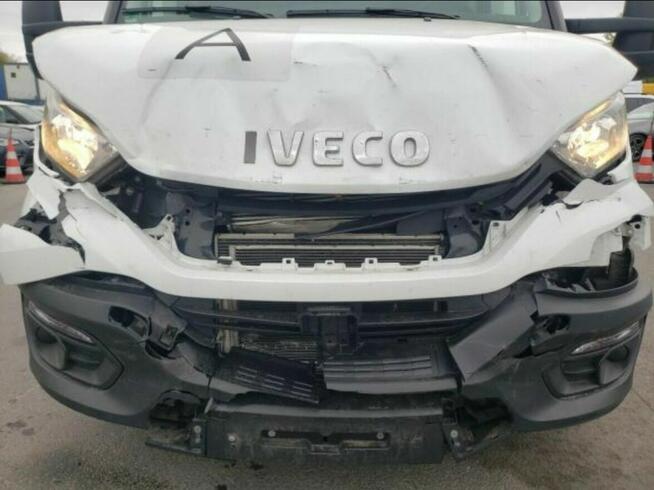 Iveco Daily 35C16 Kontener z windą