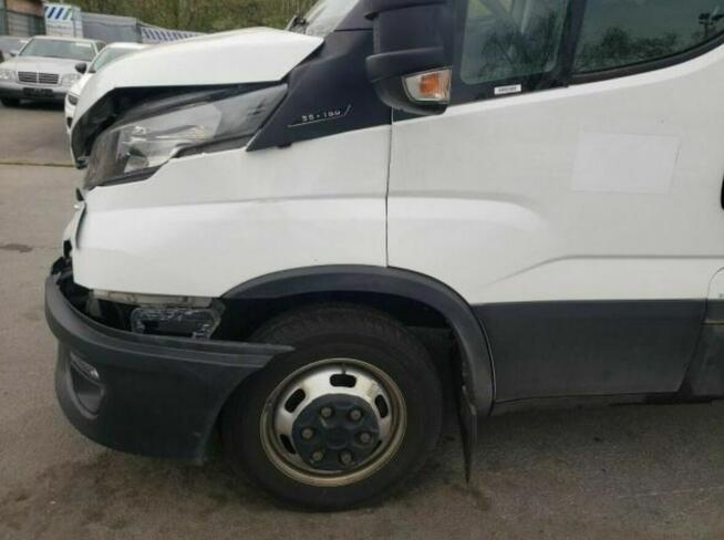 Iveco Daily 35C16 Kontener z windą