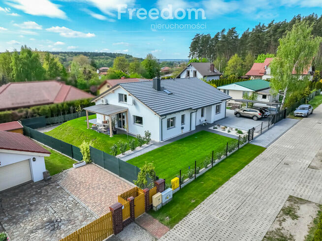 Nowoczesny dom wolnostojący z 2023 r.  w Juszkowie