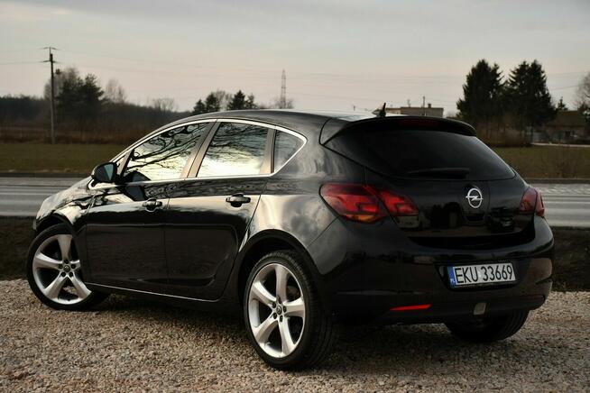 Opel Astra 1.6i 115KM#Navi#Sensory#Climatr#Alus#Serwis#Import#12m Gwarancji!!!