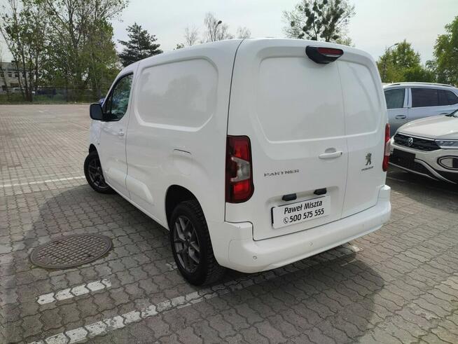 Peugeot Partner Carplay kamera webasto