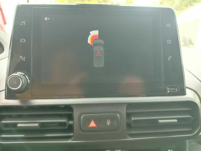 Peugeot Partner Carplay kamera webasto