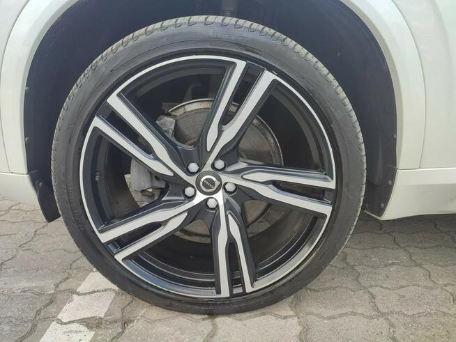 Volvo XC 90 7-osobowy panorama