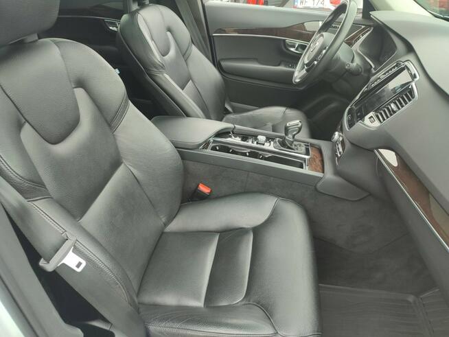 Volvo XC 90 7-osobowy panorama