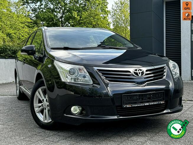 Toyota Avensis 1.8i Climatronic PDC Gwarancja