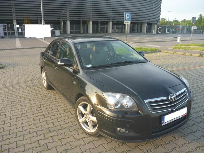 Toyta Avensis 2.2 D-CAT prestige navi/salon Polska/prywatny