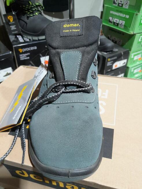 But z noskiem demar roz. 45