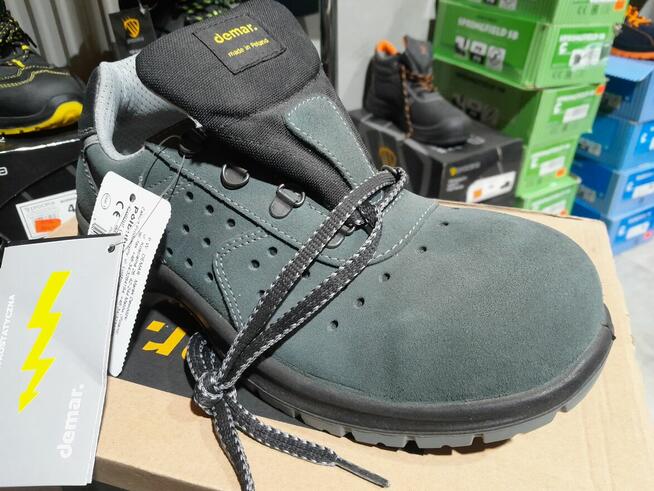 But z noskiem demar roz. 45