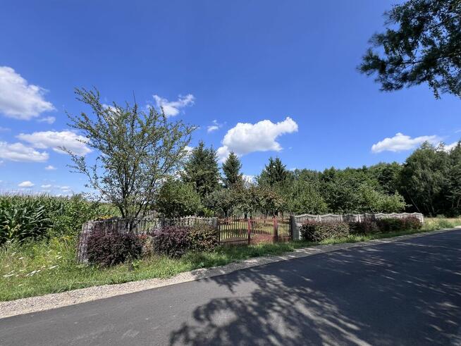 Budynek wielofunkcyjny z pięknym stawem oraz sadem