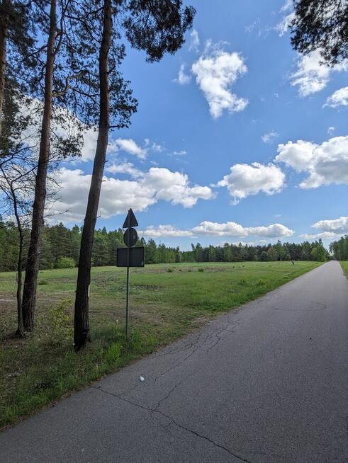 Działki budowlane pod lasem od 1109m. Cicha okolica. Blisko