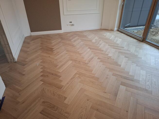 Fachowe wykończenia wnętrz Białystok, montaż sztukaterii