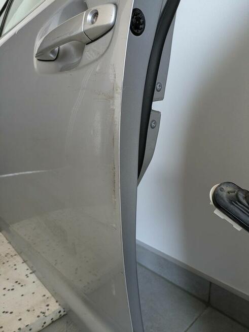 CZĘŚCI lub całe drzwi Toyota Avensis kombi T27 lift srebrne