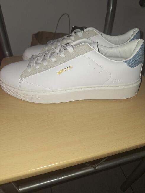 Sprzedam męskie sportowe buty