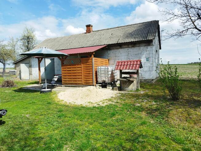 Sprzedam siedlisko dom działka 2700m/2