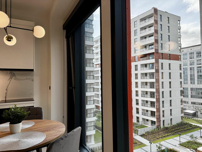 Apartament przy rondzie Daszyńskiego - Skyliner (Wola)