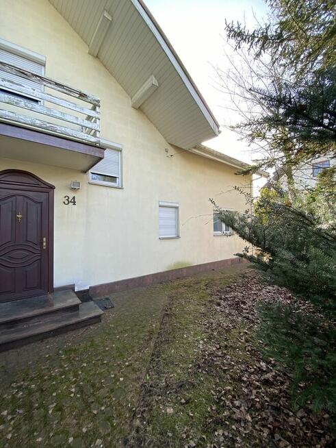 Dom jednorodzinny w Centrum – przestrzeń, zieleń i komfort!