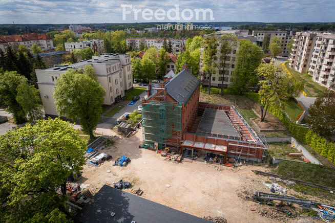 Zabytkowy obiekt nad Jeziorem Długim – 7 sal