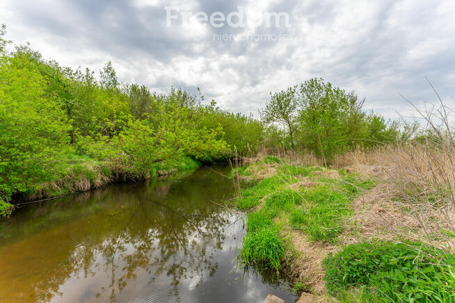 Unikalna działka przy rzece Jeziorka