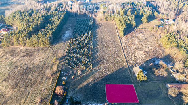 Działka na sprzedaż w Osieczku – 1000 m²