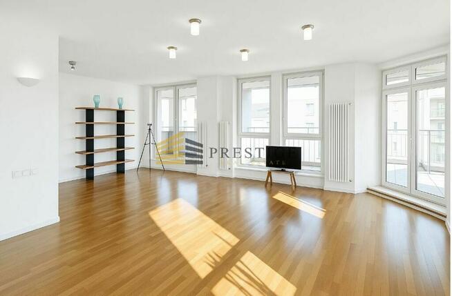 Dwupoziomowy wyjątkowy Penthouse. Ochrona 24/7