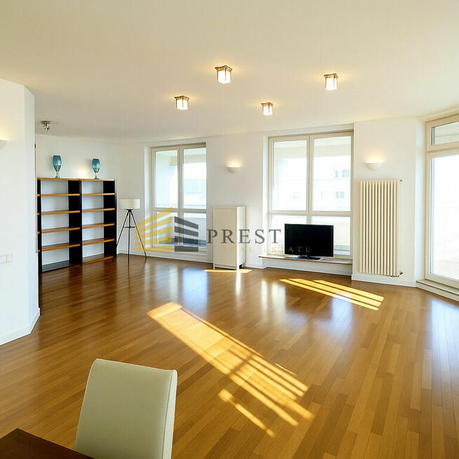 Dwupoziomowy wyjątkowy Penthouse. Ochrona 24/7