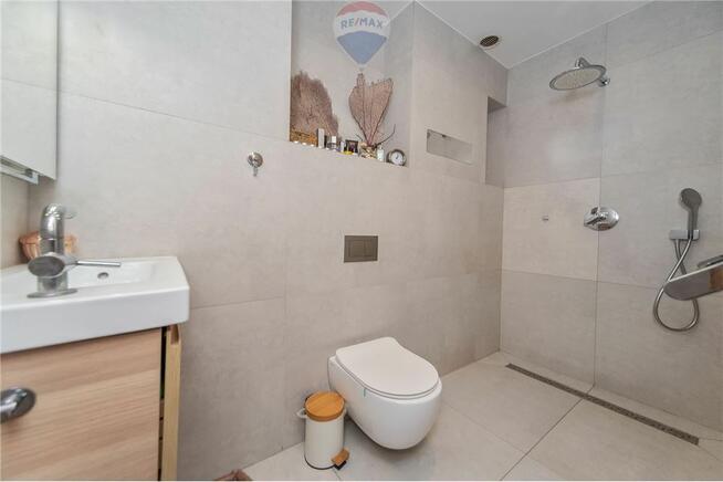 Nowoczesny dom blisko lasu w Tarnowskich Górach