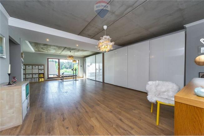 Nowoczesny dom blisko lasu w Tarnowskich Górach