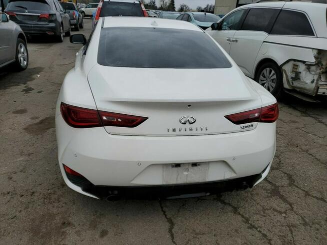 Infiniti Q60