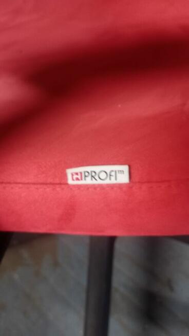 Fotel biurowy Profim czerwony fotele biurowe