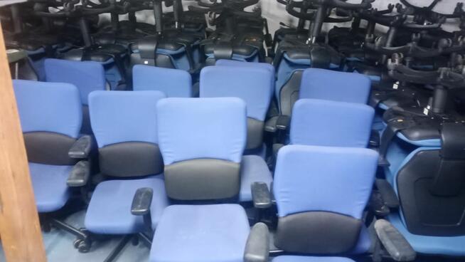 Fotel biurowy obrotowy Steelcase LetsB niebieski fotele krz