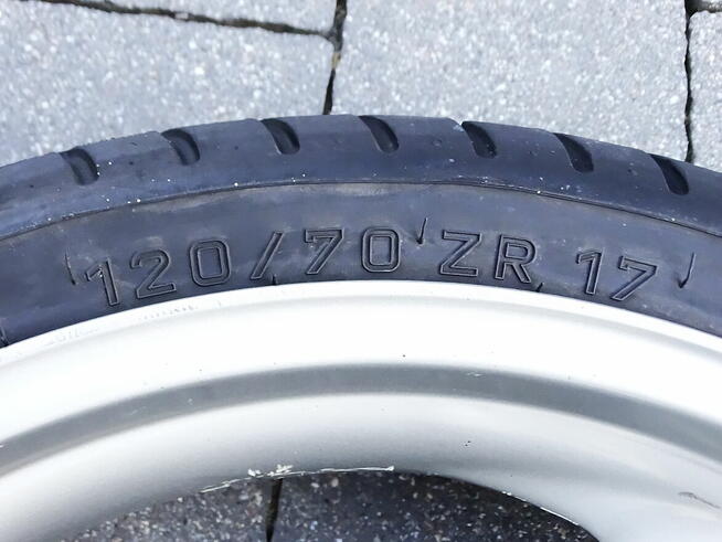 Koło triumph 17 x MT3.50 felga aluminiowa + opona
