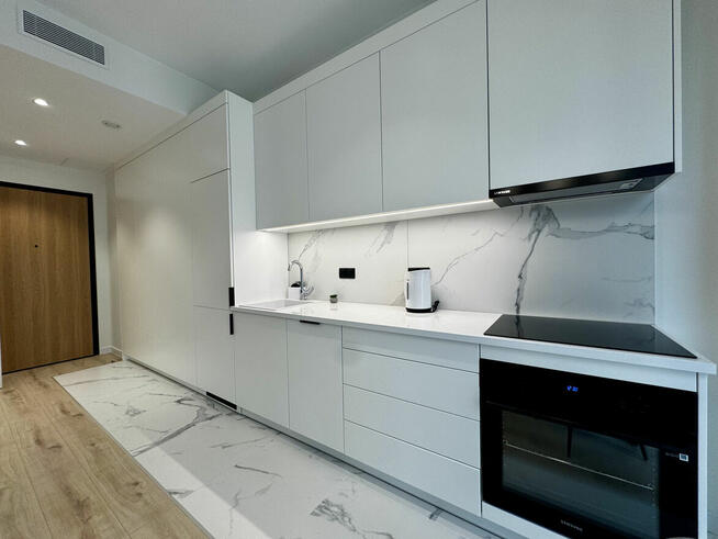 Apartament przy rondzie Daszyńskiego - Skyliner (Wola)