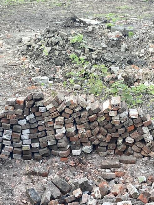 Cegła rozbiórkowa 24 cm x 12 cm x 6 cm 0,99 pln sztuka.