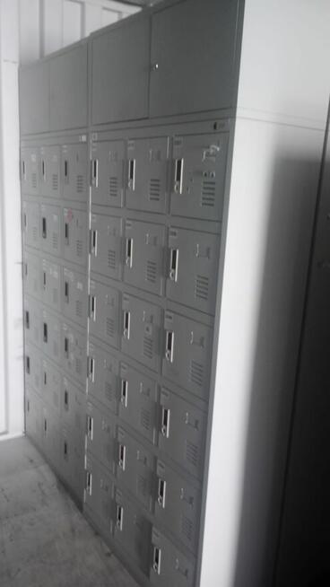 Szafa metalowa BHP szara skrytkowa z nadstawką szafy skrytko