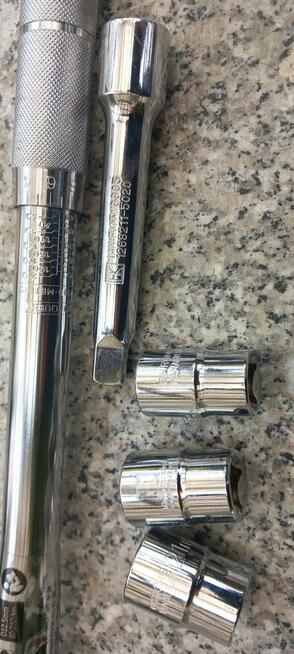 Klucz Dynamometryczny.