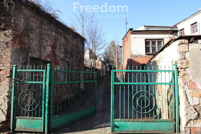 Kamienica w Starym Mieście z działką 722 m2.