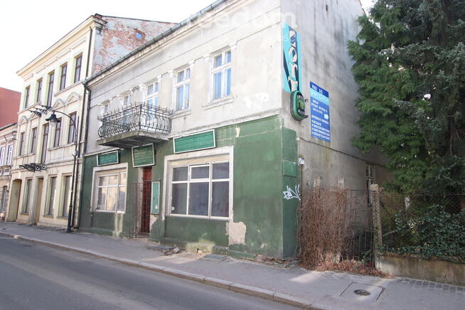 Kamienica w Starym Mieście z działką 722 m2.