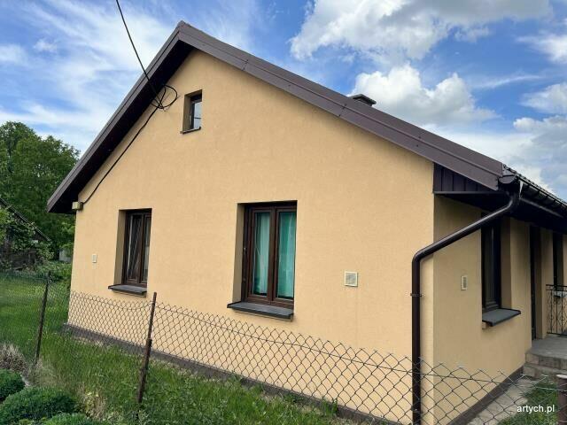 Dom Wiechetki Małe gm. Bielany