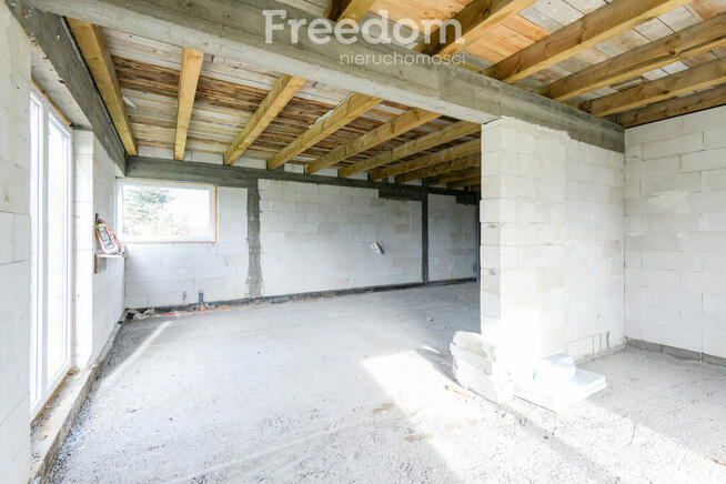 Dom w stanie surowym zamkniętym Mortęgi