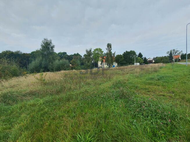 Działka budowlana Krzyżowice gm. Kobierzyce, Główna