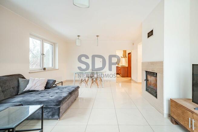 Dom Brzezina gm. Miękinia, Dębowa