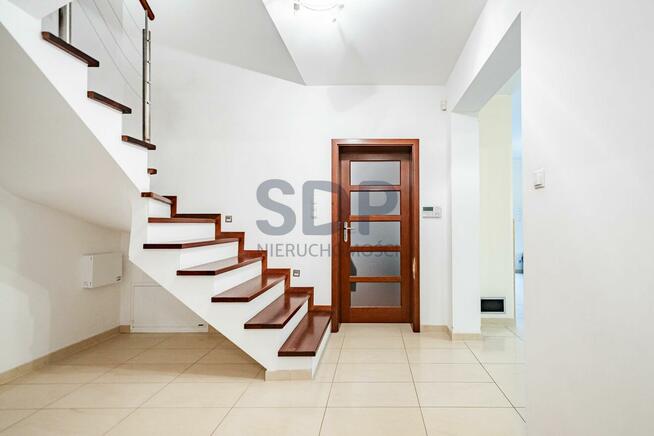 Dom Brzezina gm. Miękinia, Dębowa