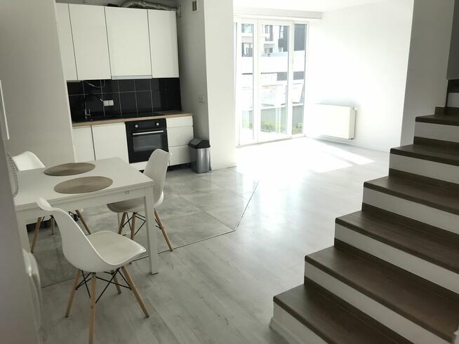 Sprzedam nowoczesny segment w Pruszkowie