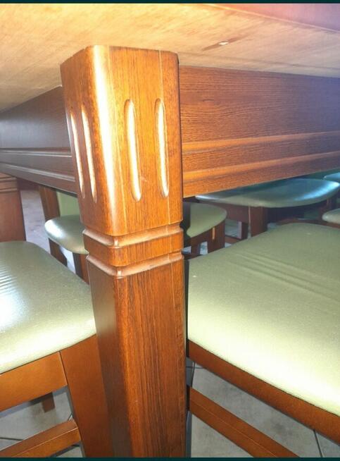 Stół krzesła krzesło