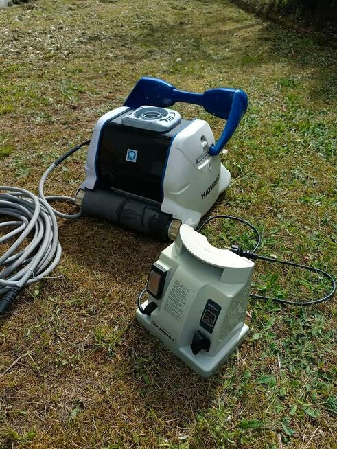 Odkurzacz basenowy Hayward Tiger Shark